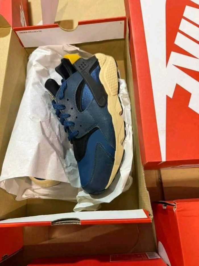 Nike Shoes Pallet - Image 9