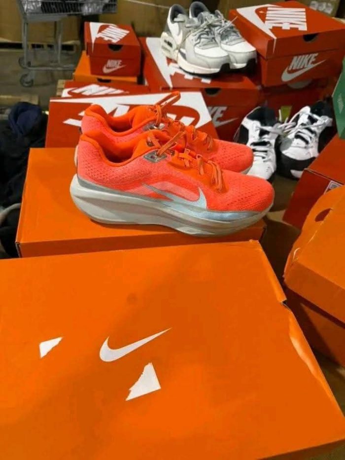 Nike Shoes Pallet - Image 10