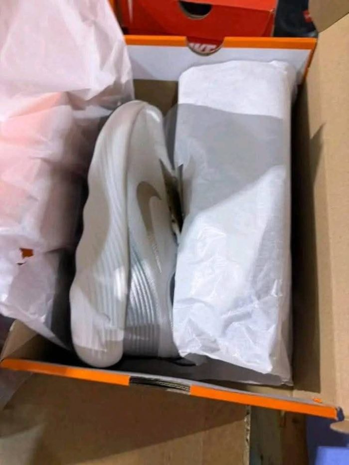 Nike Shoes Pallet - Image 12