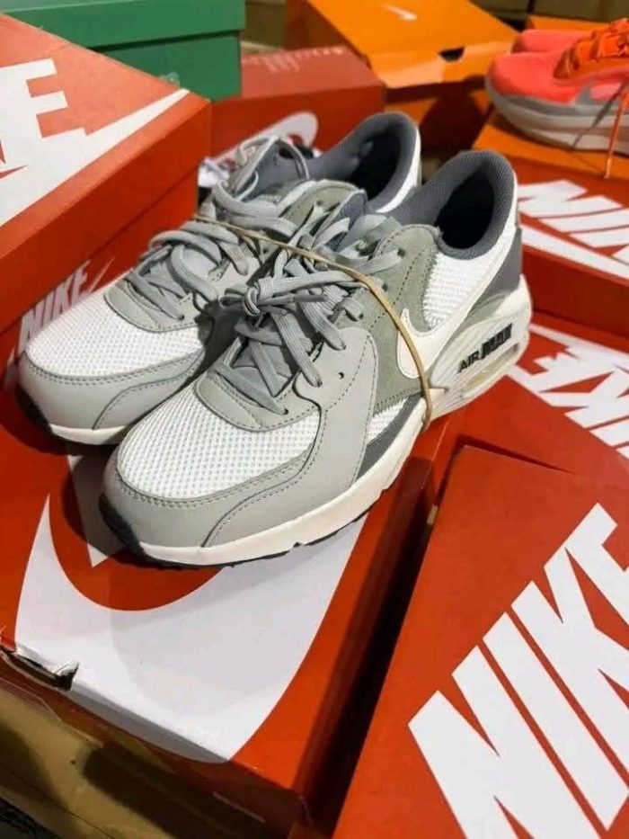 Nike Shoes Pallet - Image 13